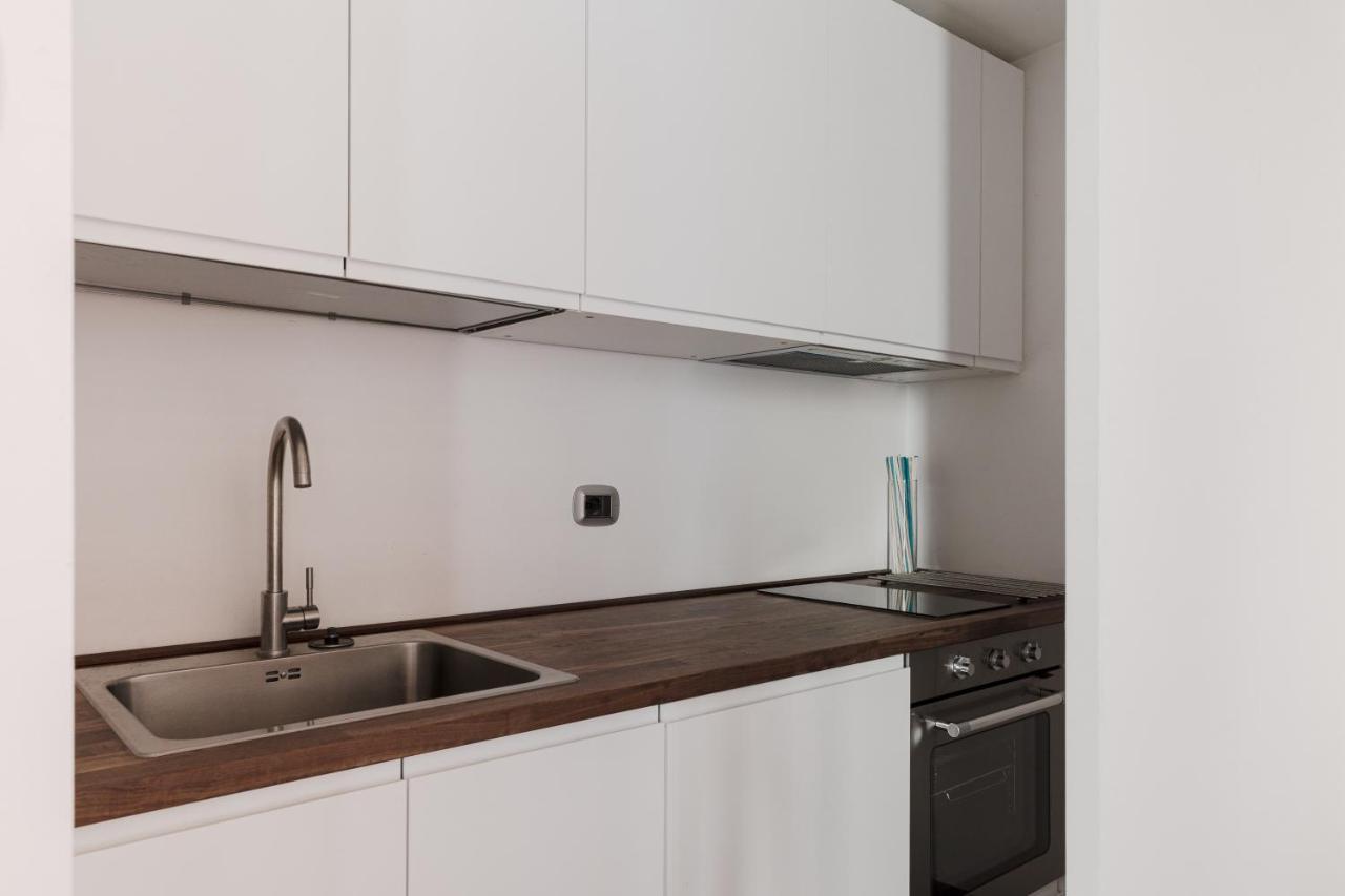Torre Capranica Aparthotel Roma Ngoại thất bức ảnh