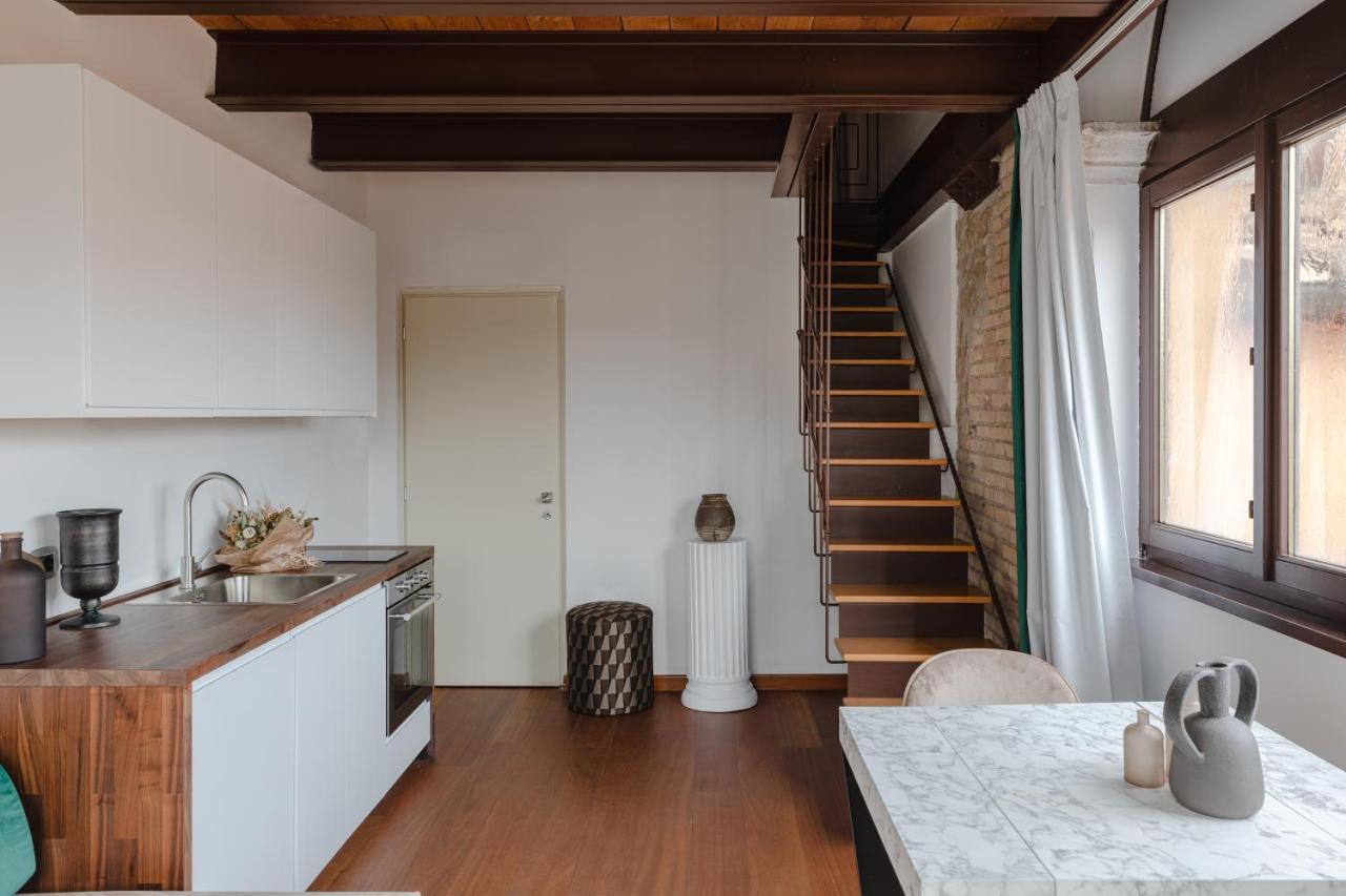 Torre Capranica Aparthotel Roma Ngoại thất bức ảnh