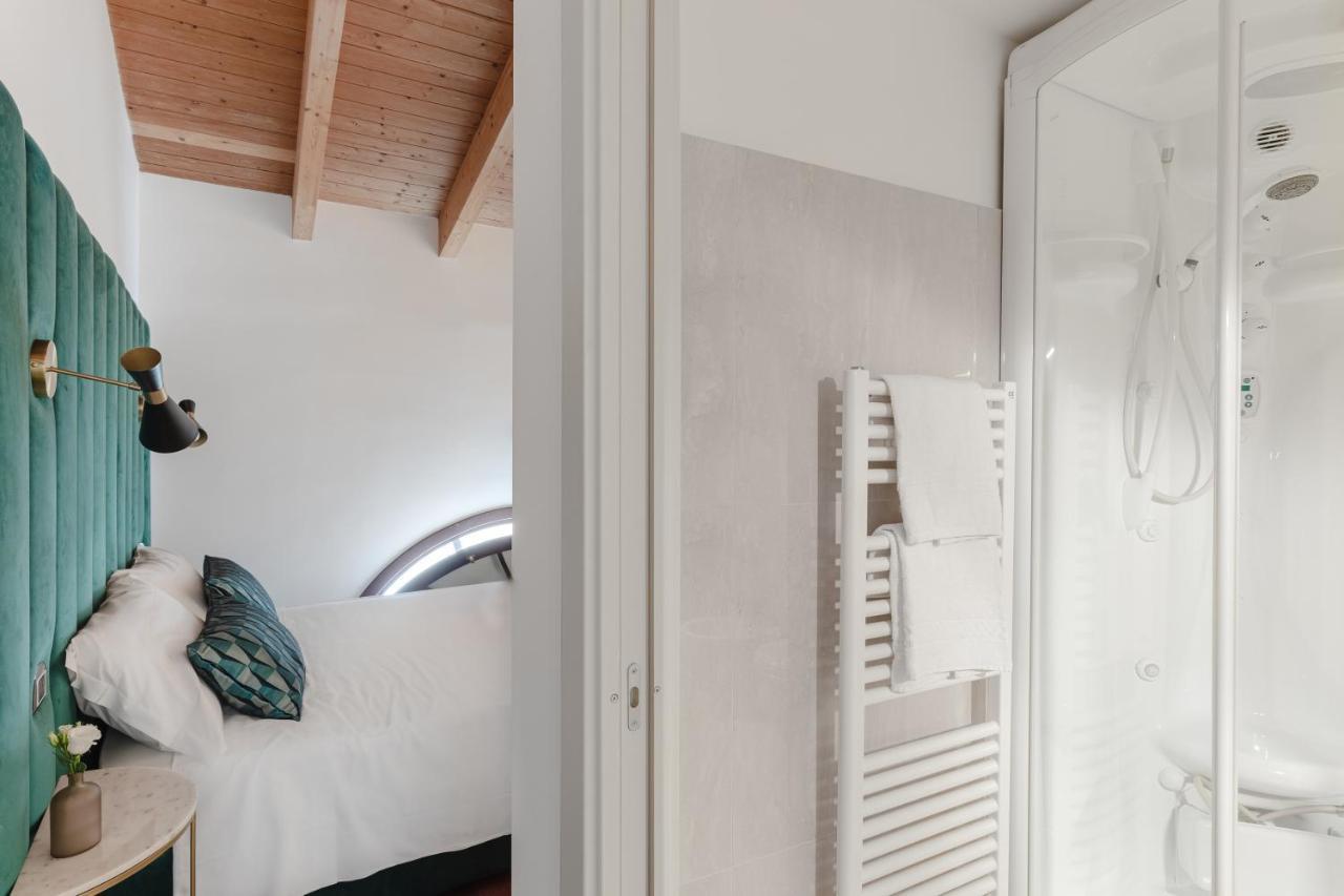Torre Capranica Aparthotel Roma Ngoại thất bức ảnh